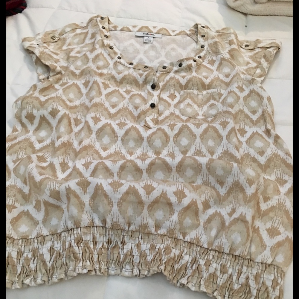 Sleeveless top